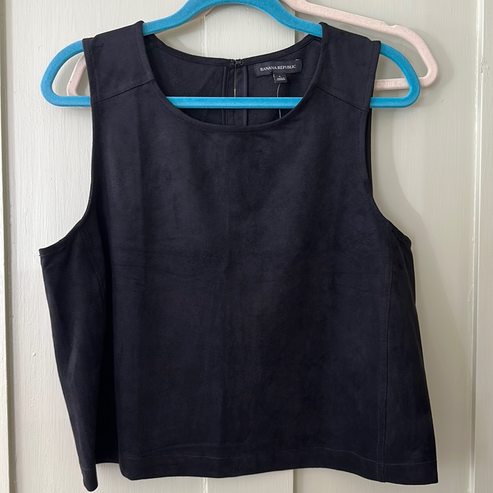 Banana Republic Cropped Sleeveless Top